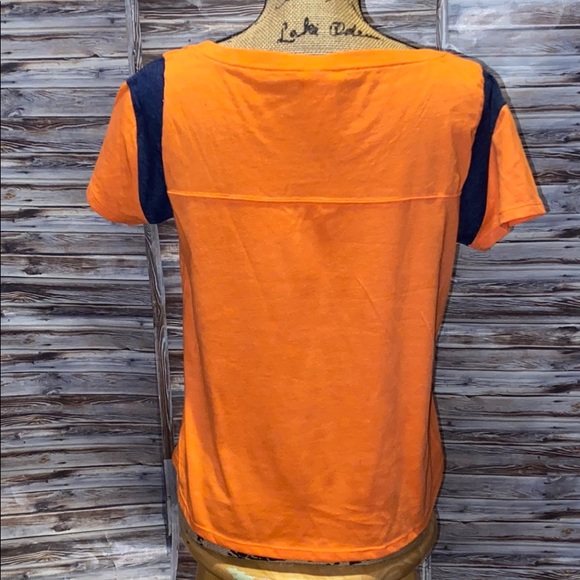 Auburn T-shirt.               MY12 - Picture 2 of 3